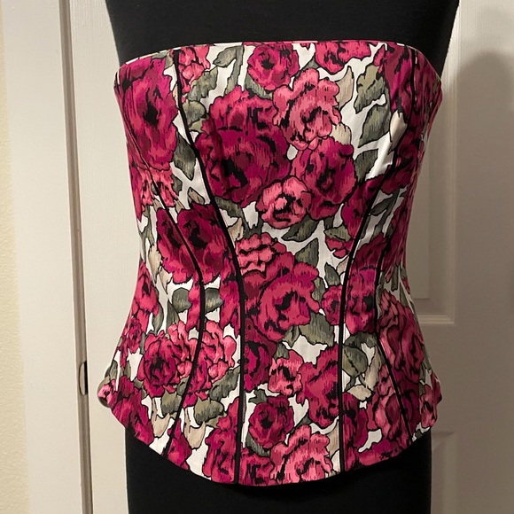 White House Black Market Tops - White House | Black Market floral bustier sz 6